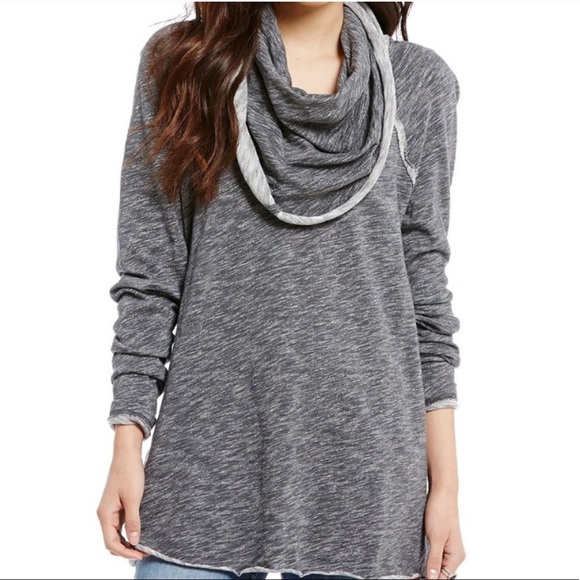 Free People Tunic / Sweater Top - Picture 2 of 2